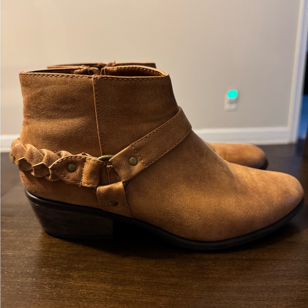 Tan Ankle boots